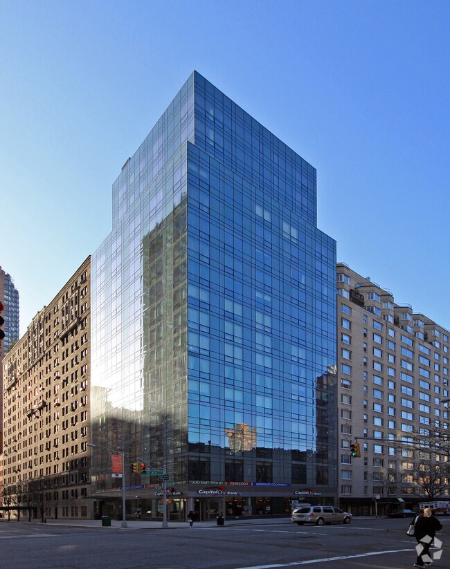 Building Photo - 300 East 79