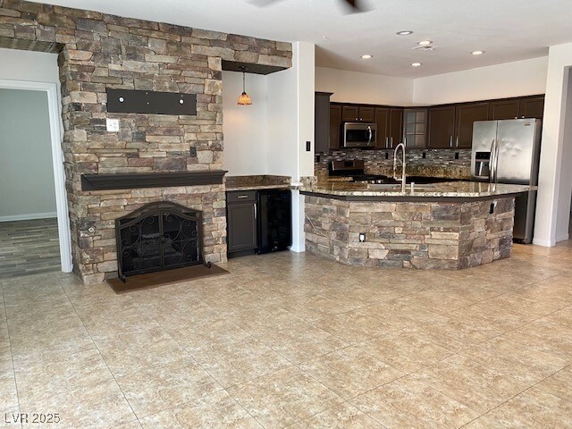 Building Photo - 300 Fancrest St