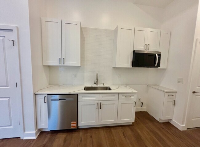 Foto del edificio - 2503 W Forest Ave