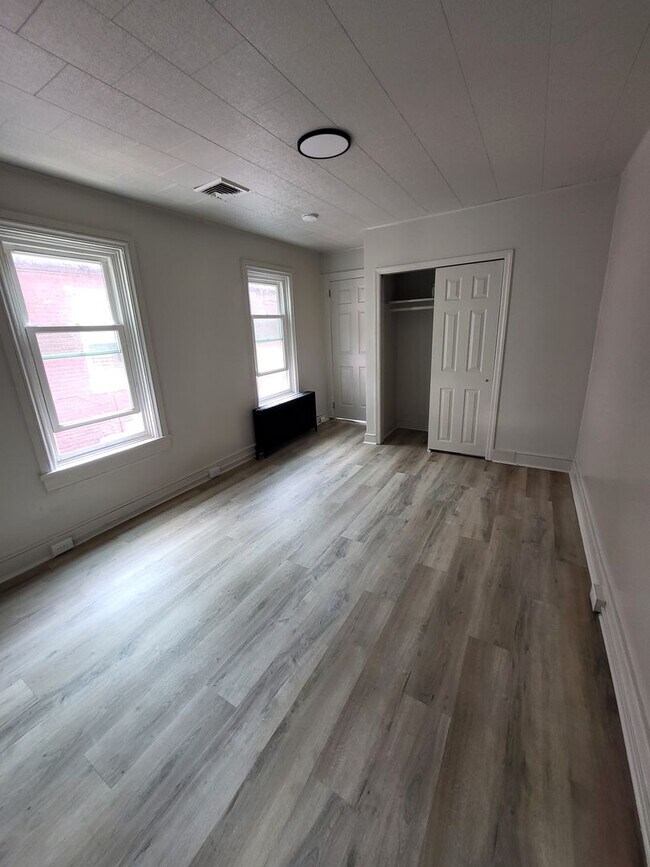 Foto del edificio - 26 N 3rd St