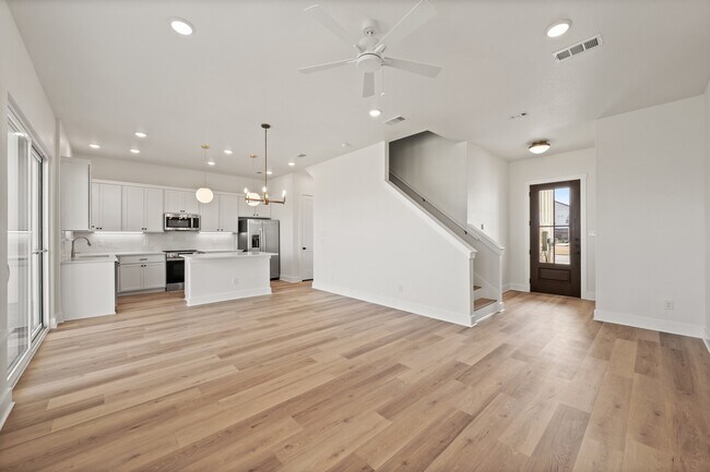 Building Photo - 6628 Abode Ave