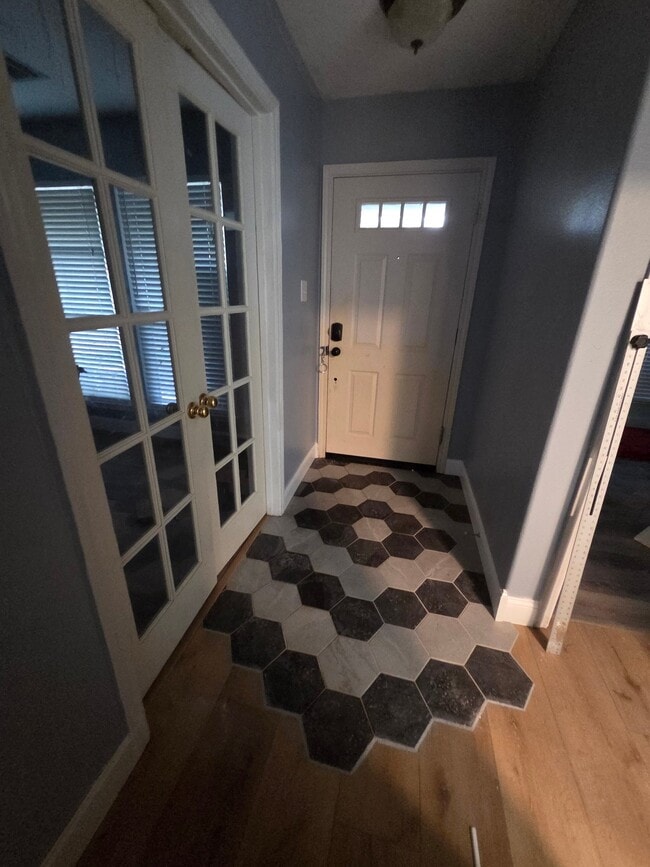 Photo - 8826 Fernbrook House