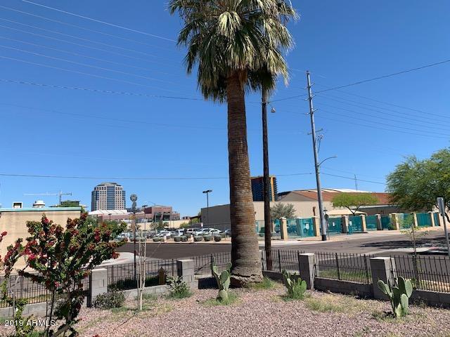 Foto del edificio - 702 S 1st St