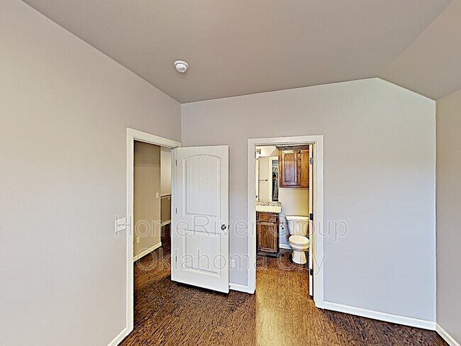 Building Photo - 4728 Loch Ln