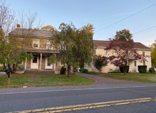 Primary Photo - 9 Hilltown Pike