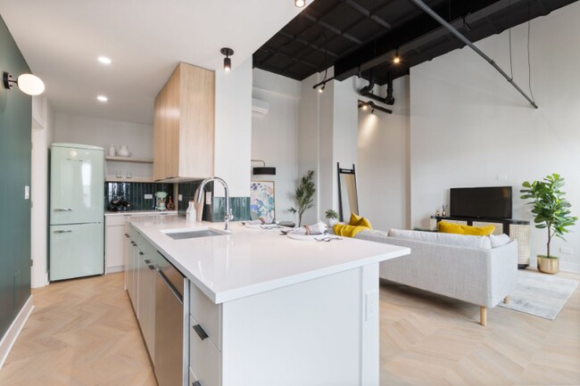 Photo - 1217 N La Salle Dr Apartment