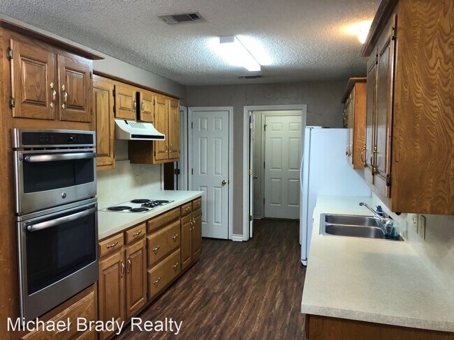 Building Photo - 3 br, 2 bath House - 2128 Steeplewood Drive