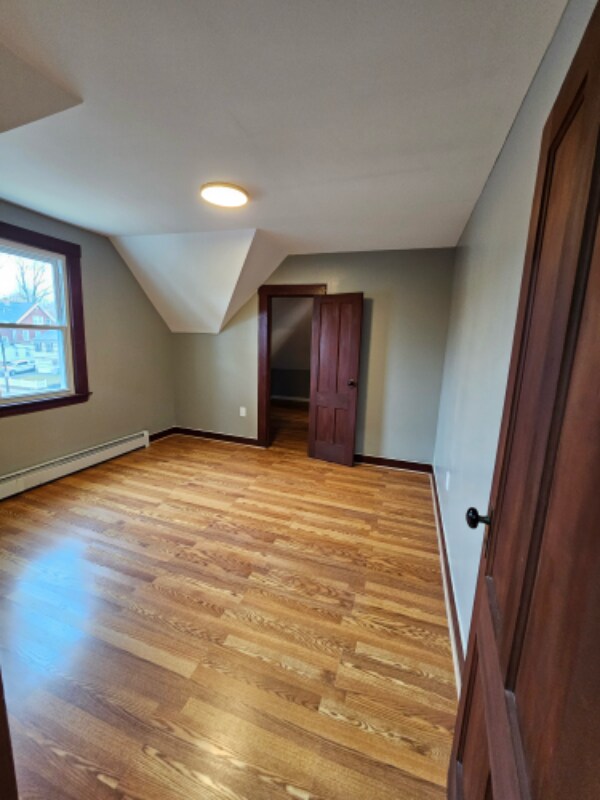 Building Photo - 133 Jubilee St