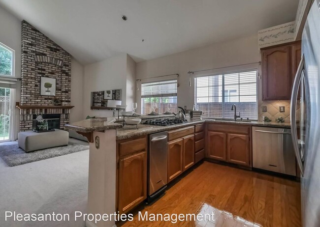 Building Photo - 3 br, 2 bath House - 3436 Park Place