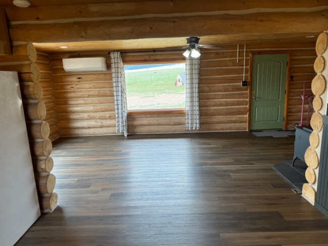 Building Photo - 39 H Ln