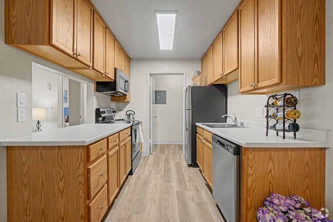 1BR,1BA - 722SF - Kitchen - Windemere Apartments