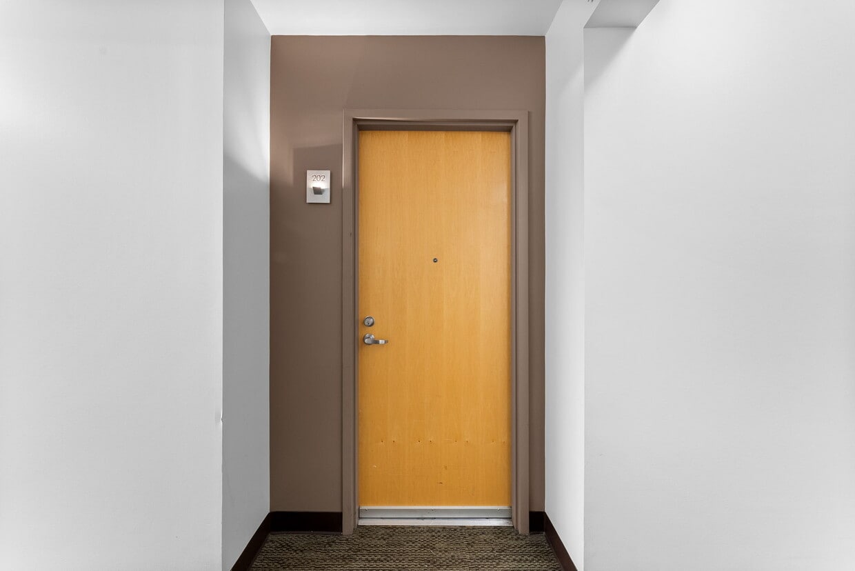 Primary Photo - 1150 J St