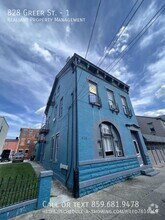 Building Photo - 828 Greer St