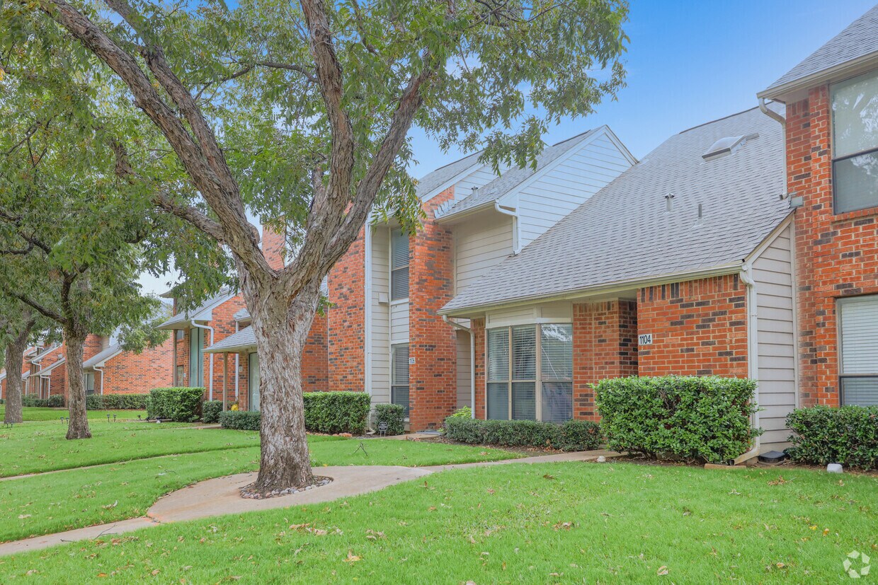 Park Place Apartments Apartments in Euless, TX