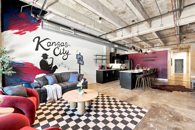 Foto del edificio - 708 E 18th St