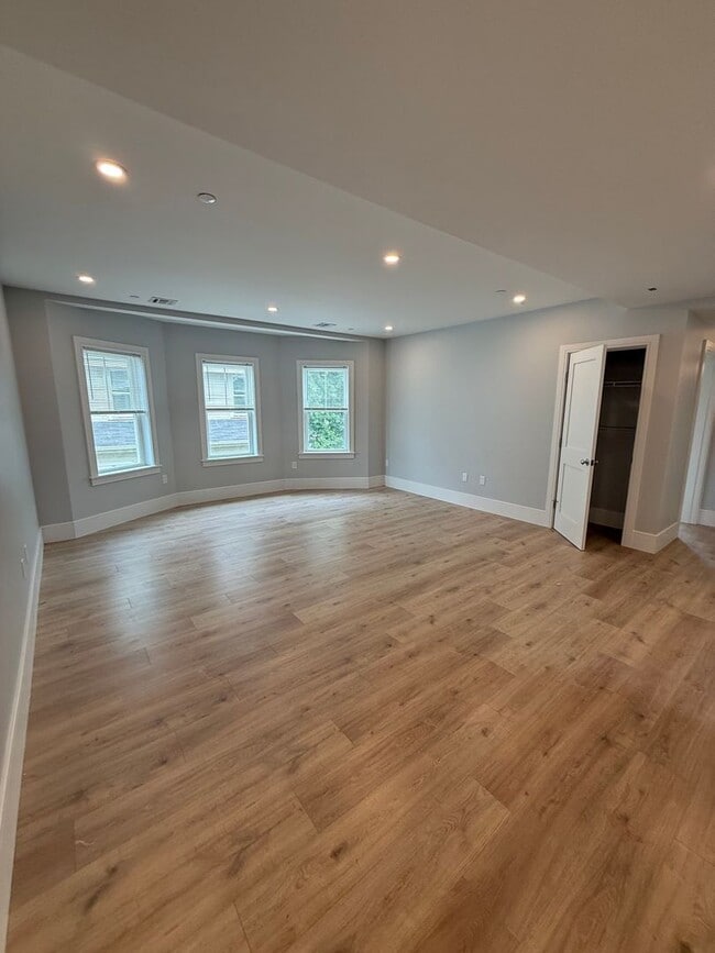 Brand New 2 bed 2 bath Lower Allston - Brand New 2 bed 2 bath Lower Allston Townhome