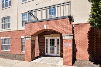 Building Photo - 1270 Strassner Dr