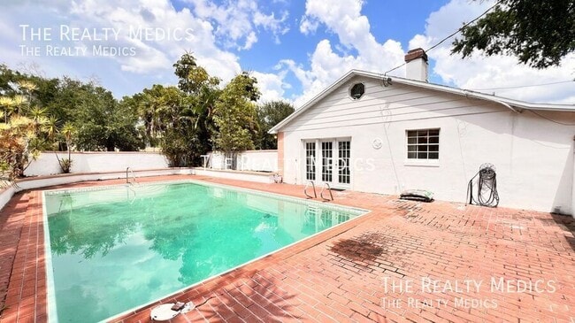 Building Photo - 1807 N Park Ave