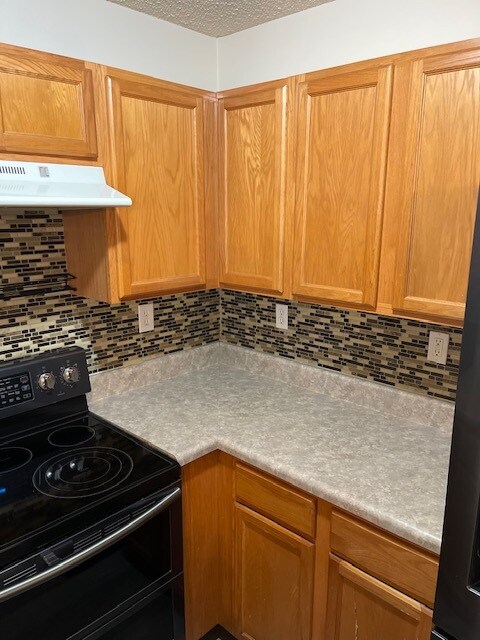 Building Photo - 345 Crooked Pine Trl