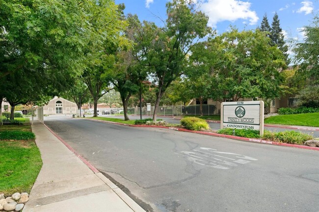 Building Photo - 11150 Trinity River Dr
