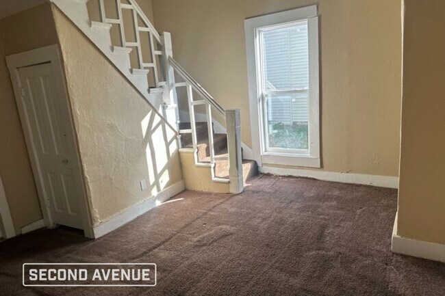 Foto del edificio - 1643 Columbia Ave