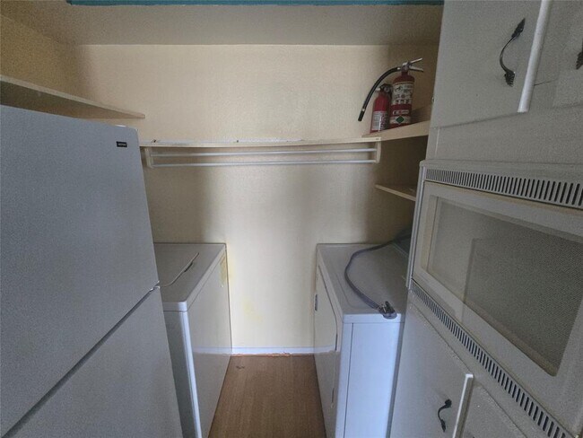 Foto del edificio - 2626 Holly Hall St