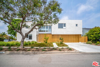 Building Photo - 3100 Mountain View Ave