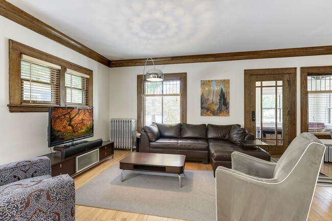 Building Photo - 3817 Lyndale Ave S
