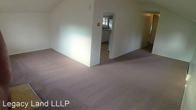 Building Photo - 2 br, 2 bath House - 3321 S Emerson St