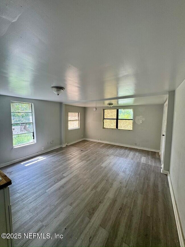 Foto del edificio - 1760 Audubon St