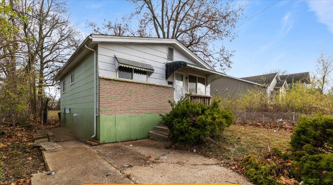 Foto del edificio - 2152 Erick Ave