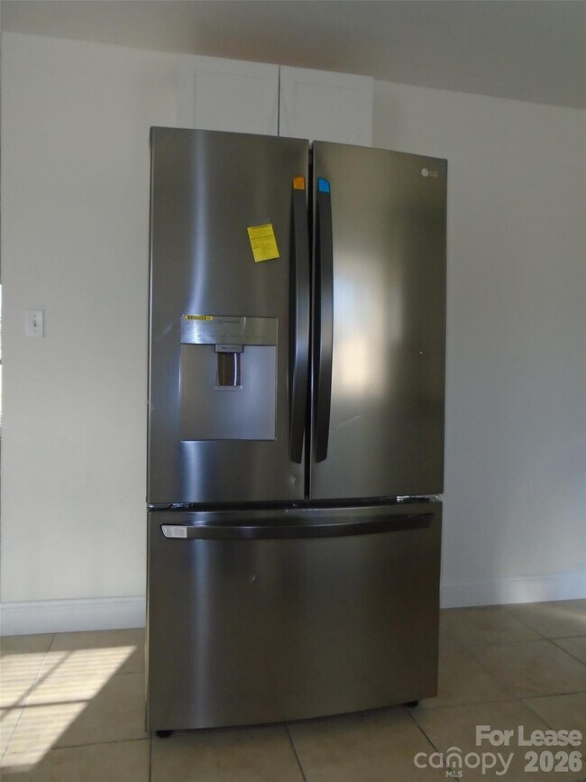 Foto del edificio - 1111 Belmont Ave