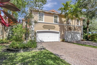 Building Photo - 9205 Villa Palma Ln
