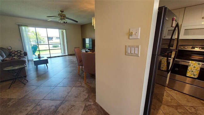 Building Photo - 5154 Turquoise Ln