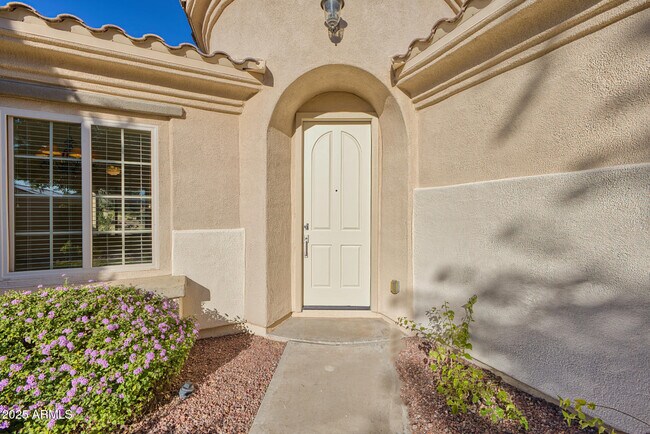 Foto del edificio - 13516 W Nogales Dr