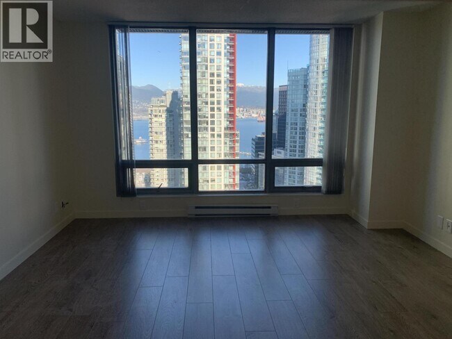 Photo du bâtiment - 1200 W Georgia St