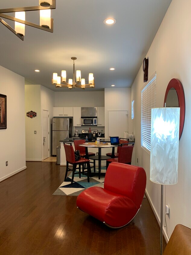 LivingRoomPic1 - 3025 Bryan St