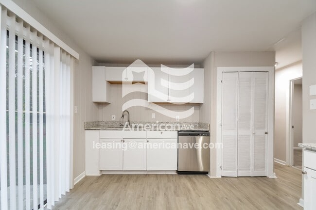 Building Photo - 7018 Ryan St