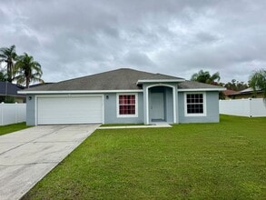 Building Photo - 673 Reindeer Dr
