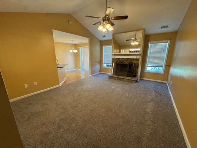 Building Photo - 100 Talley Branch Ct