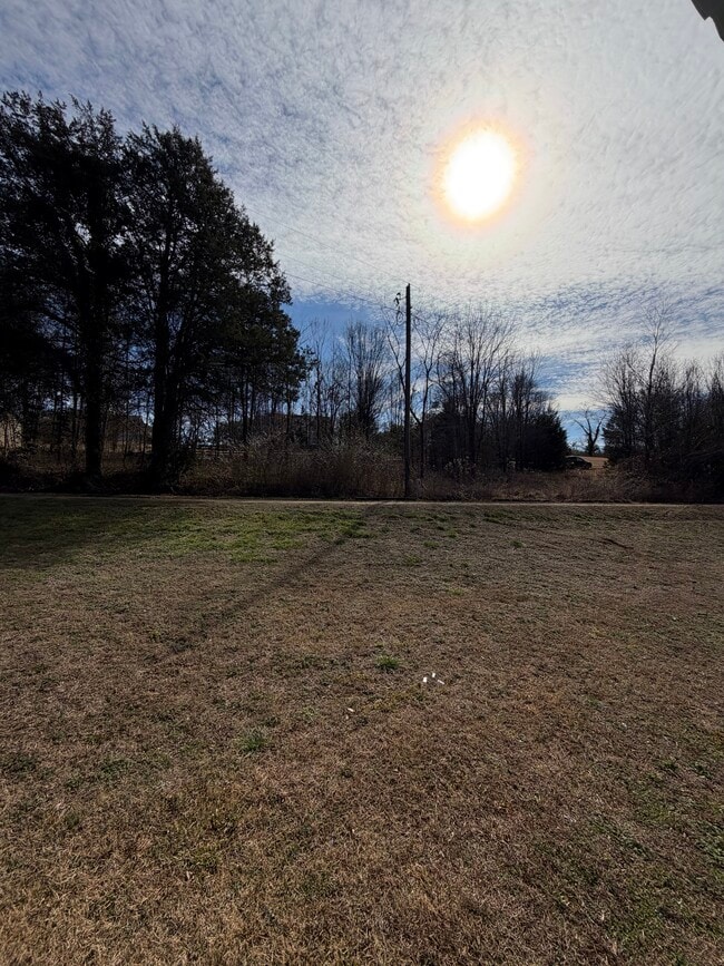 Building Photo - 150 Chips Ct