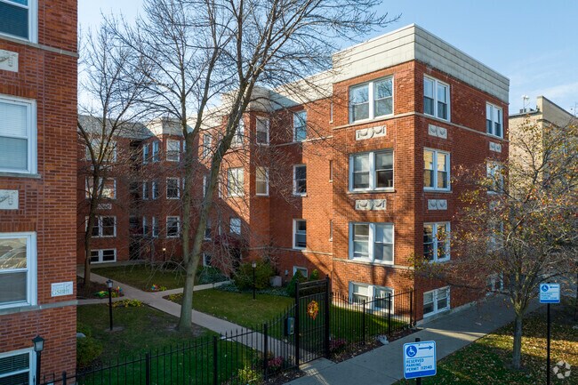 Building Photo - 3201 W Argyle St