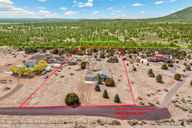 Building Photo - 8650 La Mancha Ln