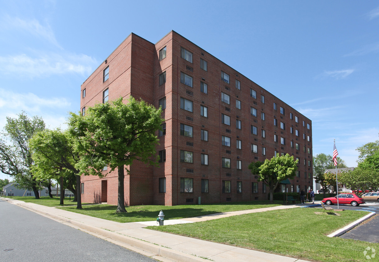 Building Photo - The Graw Apartments