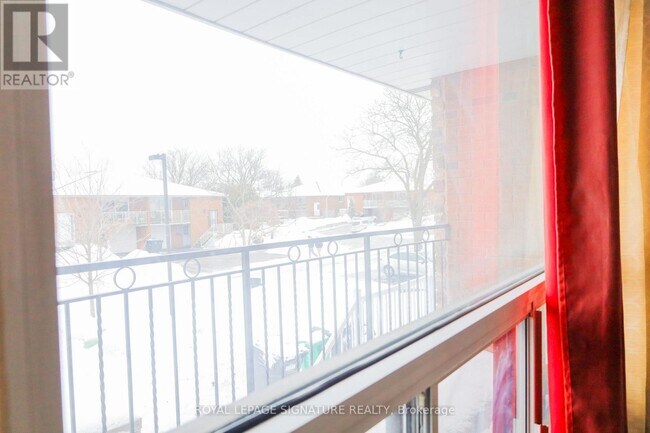 Building Photo - 35 Jellicoe Crescent