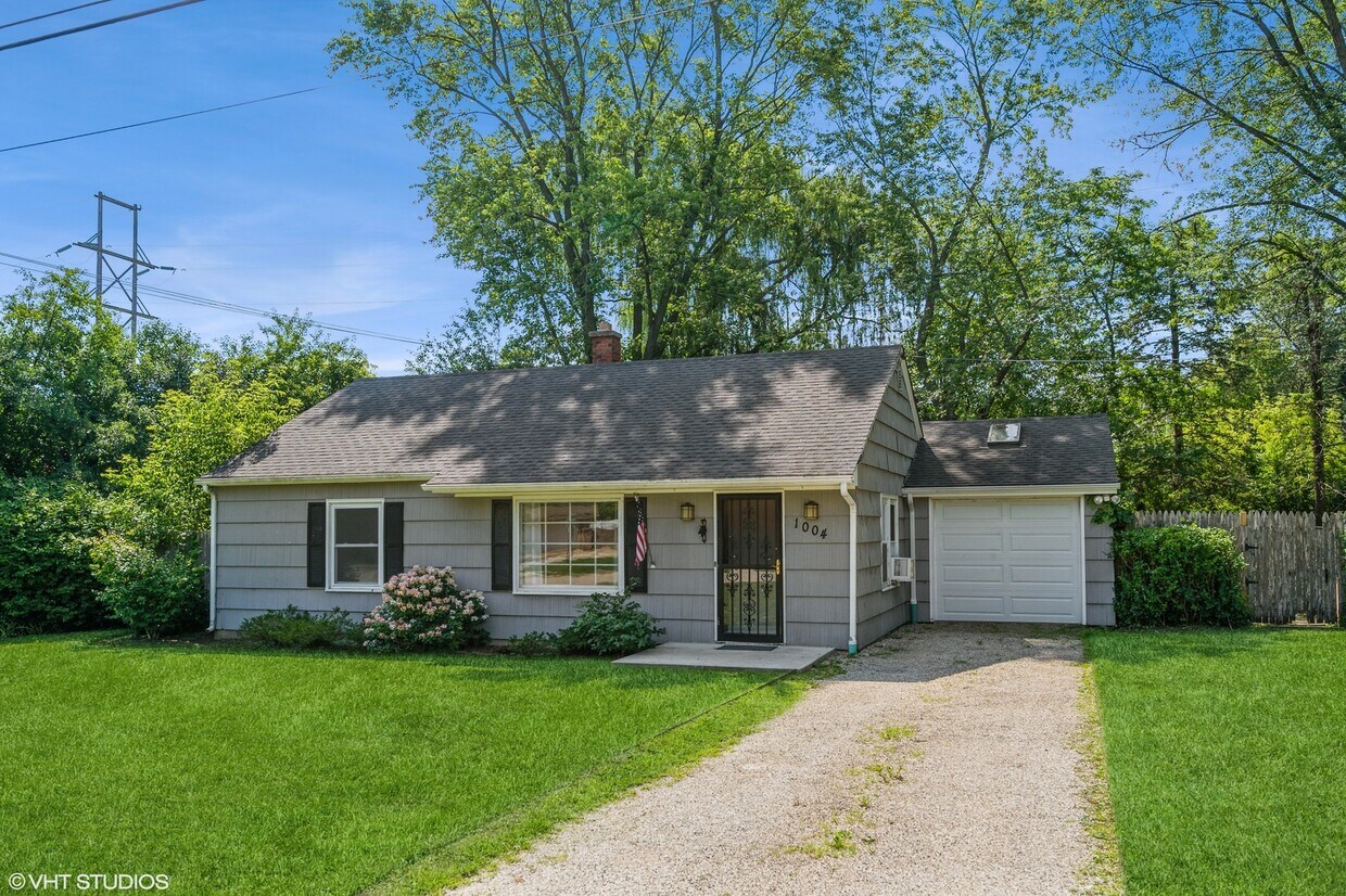 1004 Foster Ave, Lake Bluff, IL 60044 House Rental in Lake Bluff, IL