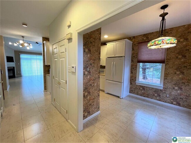 Foto del edificio - 2322 Fox Meadow Dr