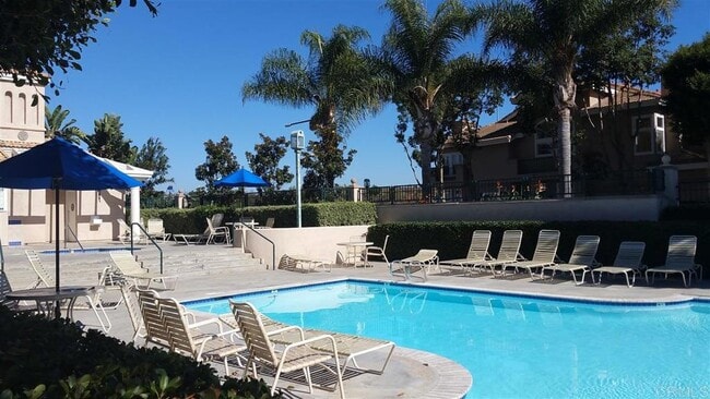 Building Photo - 7215 Calabria Ct