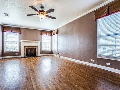 Foto del edificio - 1210 W Tucker St