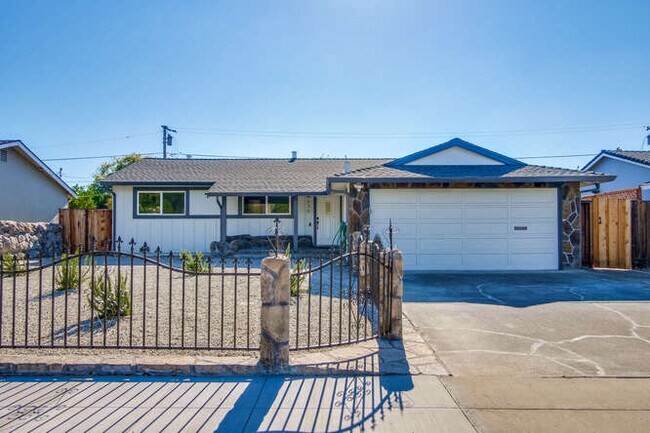 Building Photo - 636 Ginden Dr
